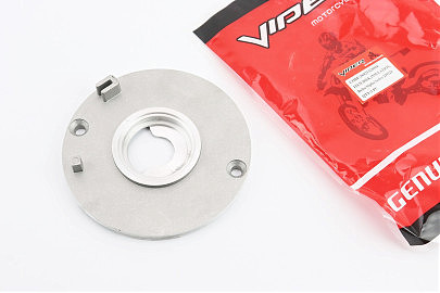 Крышка (маслоделительная) бендикса стартера