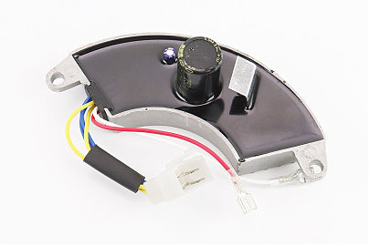 Реле напряжения AVR однофазное 4-6кВт (корпус — сегмент, алюминий, контакты — 2 "мама" + 4 "папа", 250V, 470µF)