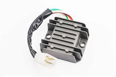 Реле-регулятор напруги 4 дроти — "4" (роз'єм великий "тато"), тип 1