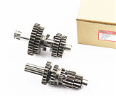 Коробка передач (два вали з шестернями) d-14мм під сепаратор.