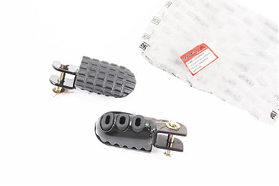 V200R Подножки передние к-кт 2шт