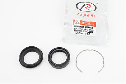 Loncin LX250GS-2A Сальник передних амортизаторов 35x47x10 + сальник-пыльник 35x47,3x14 + скоба, к-кт