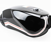 Бак топливный ЧЕРНЫЙ (под прямоугольную крышку бака, под кран топл. на болты)