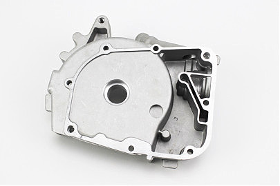 Крышка двигателя правая 50cc (под щуп)