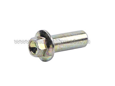 Гайка   шпилек цилиндра СG150/200 AMG