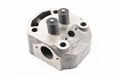 Головка цилиндра R195NM в сборе, под длинную форсунку