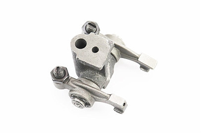 Коромысло клапана с креплением в сборе R195NM