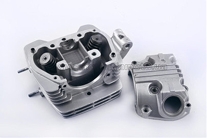 Головка цилиндра 4T CB150 (+ клапаны, крышка) JING